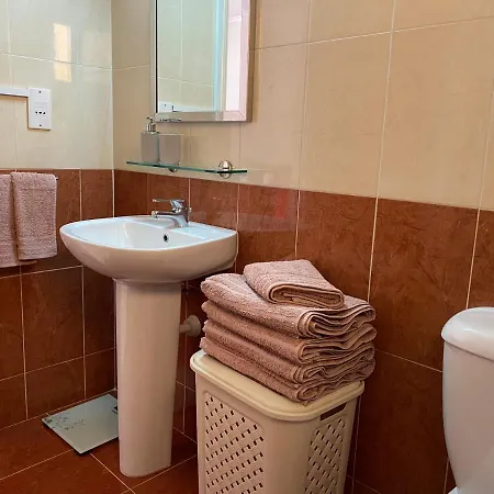 Holiday City Center Apartment *