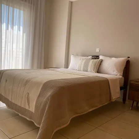 Holiday City Center Apartment